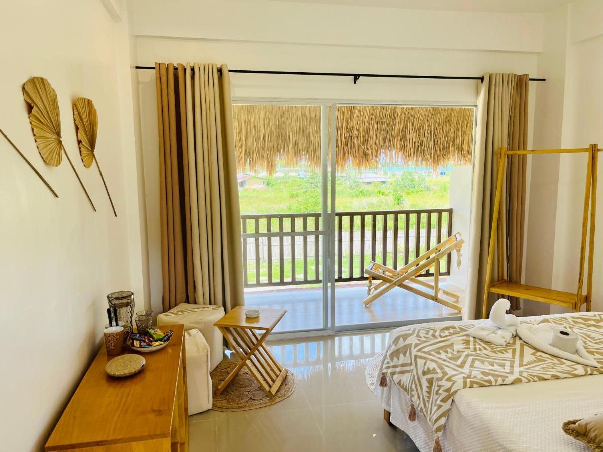 Guest house La Palapa Port Barton *
