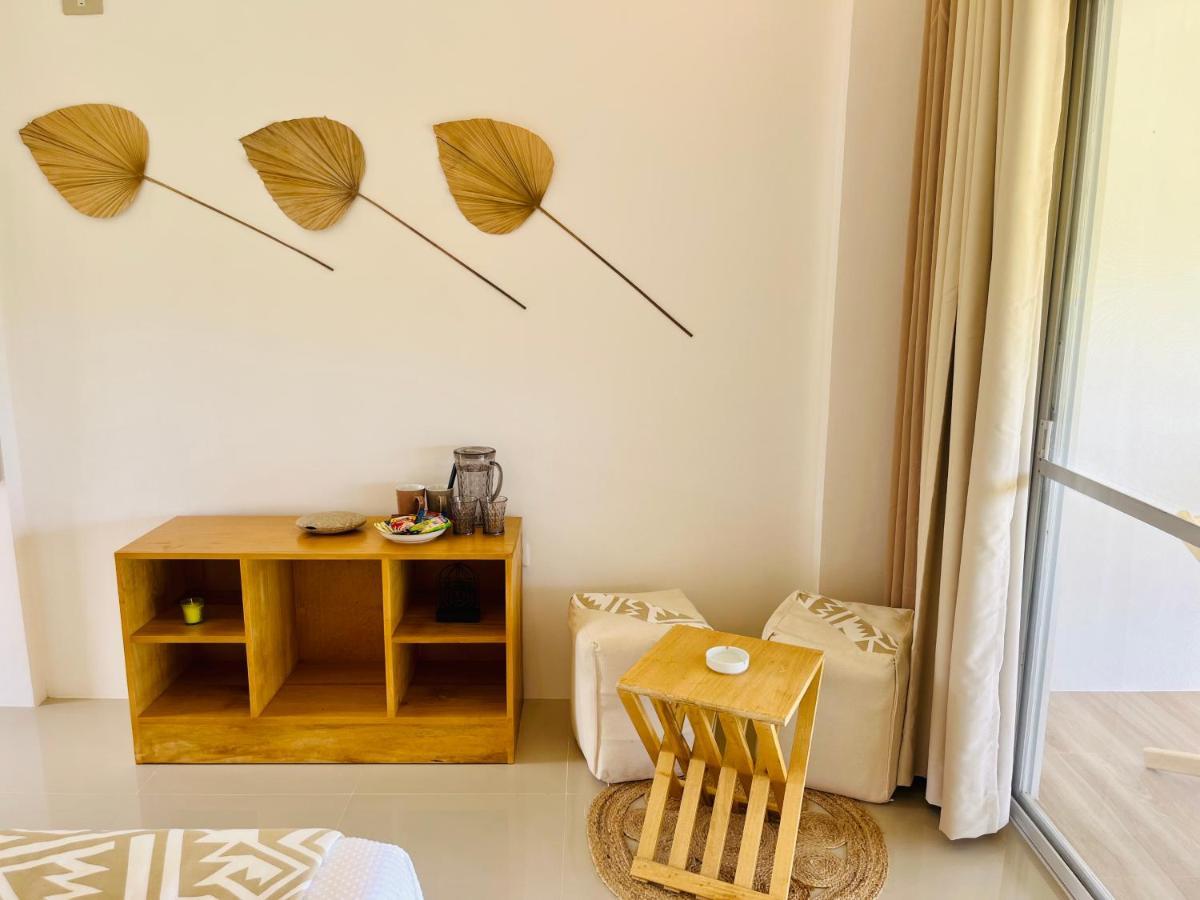 Guest house La Palapa Port Barton
