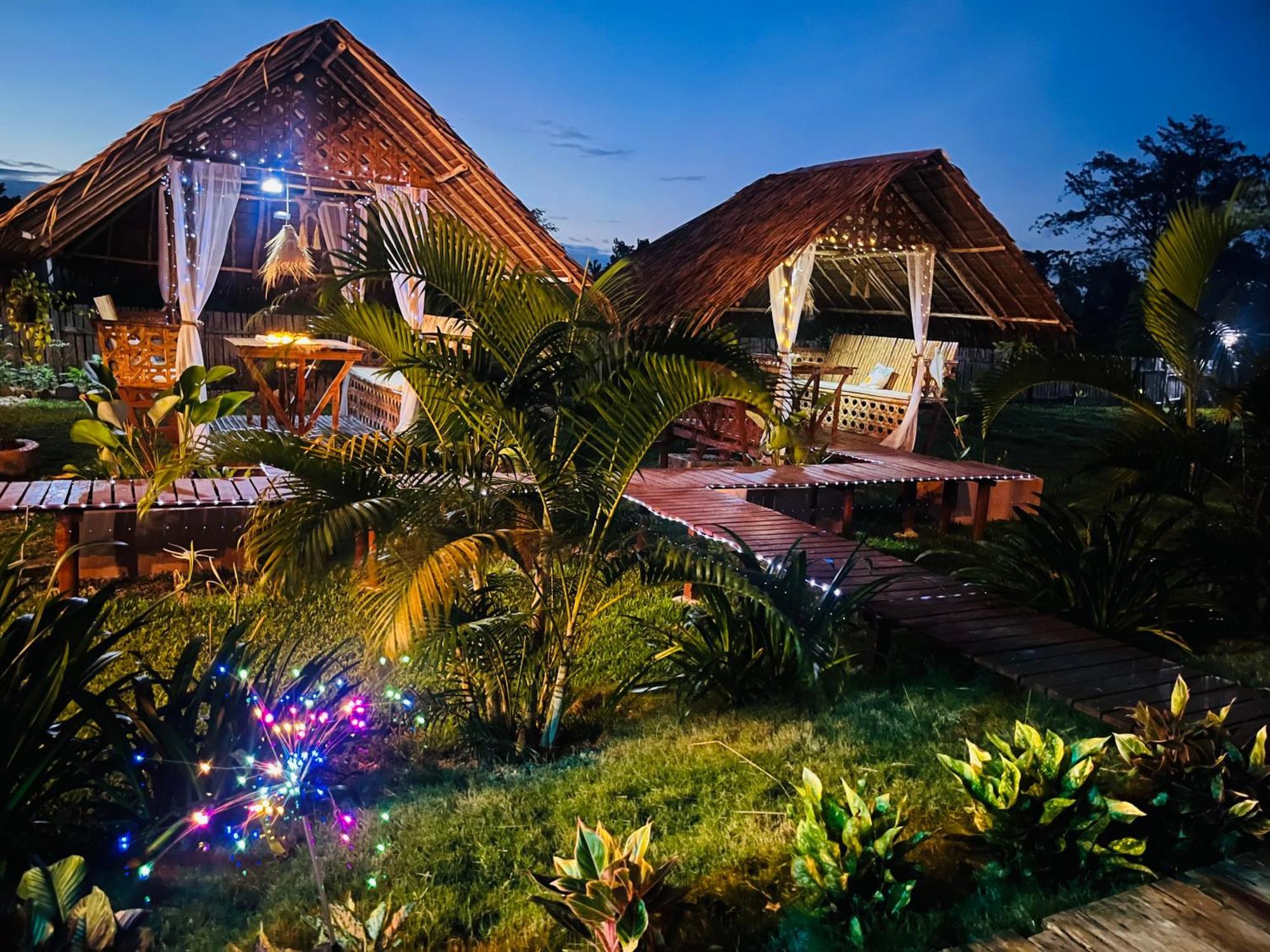 La Palapa Port Barton *