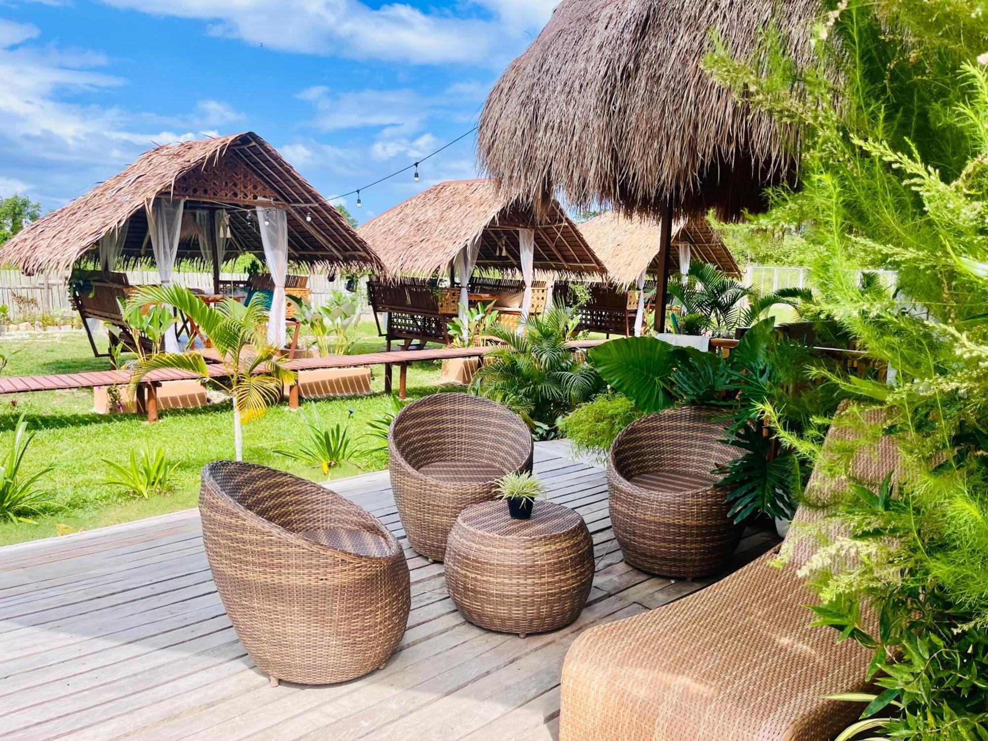 La Palapa Port Barton Guest house *