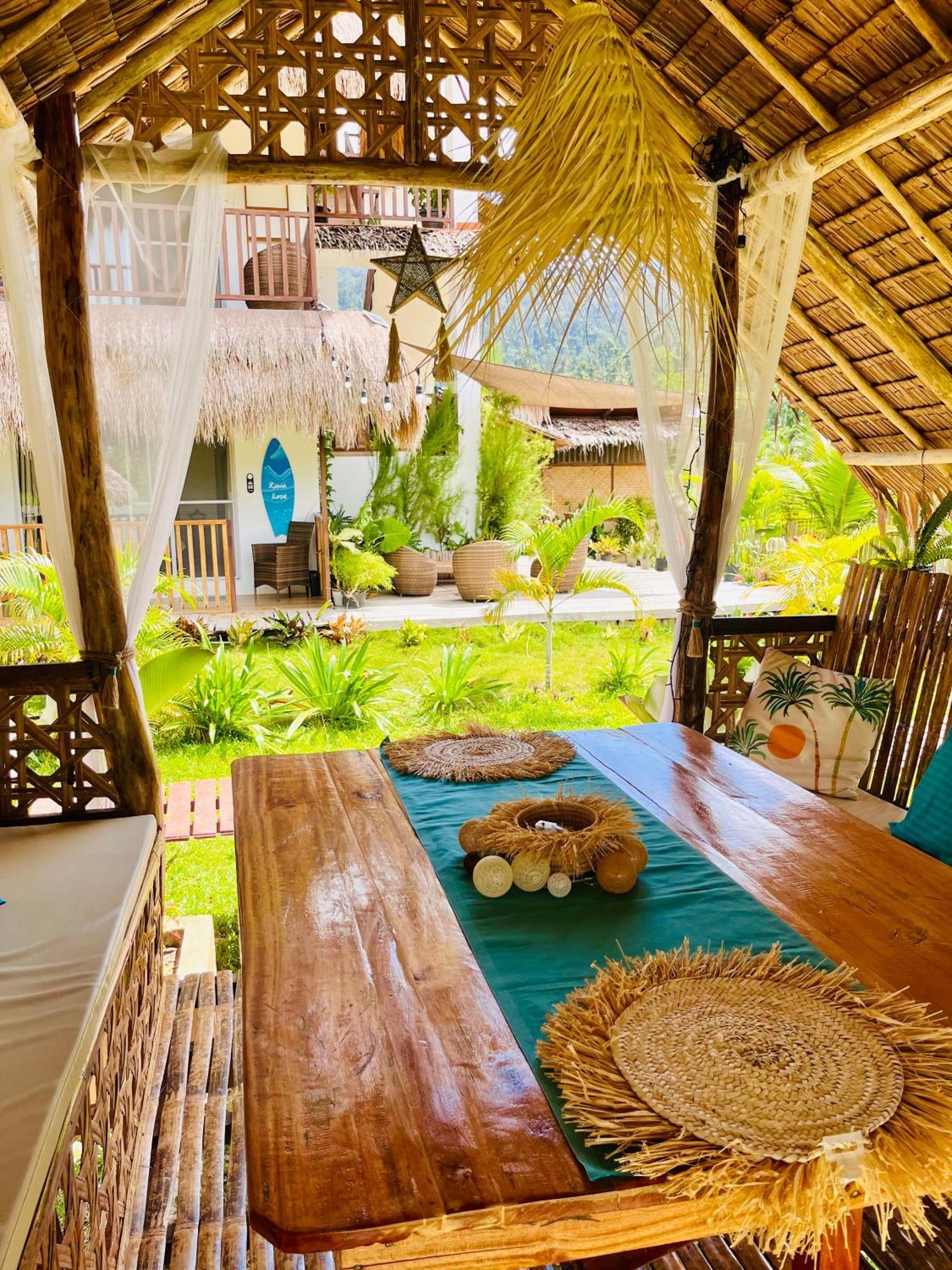 La Palapa Port Barton San Vicente (Palawan)