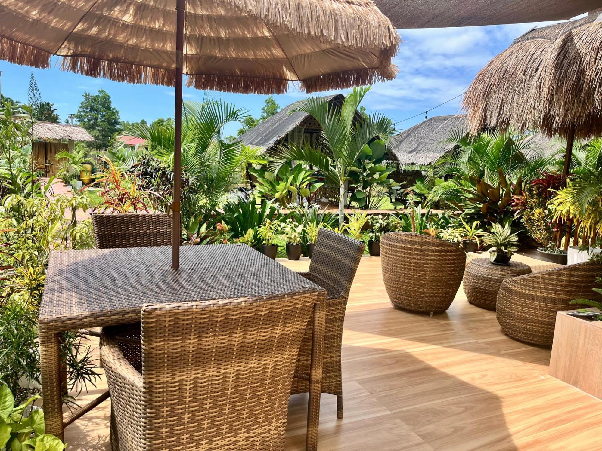 Guest house La Palapa Port Barton *